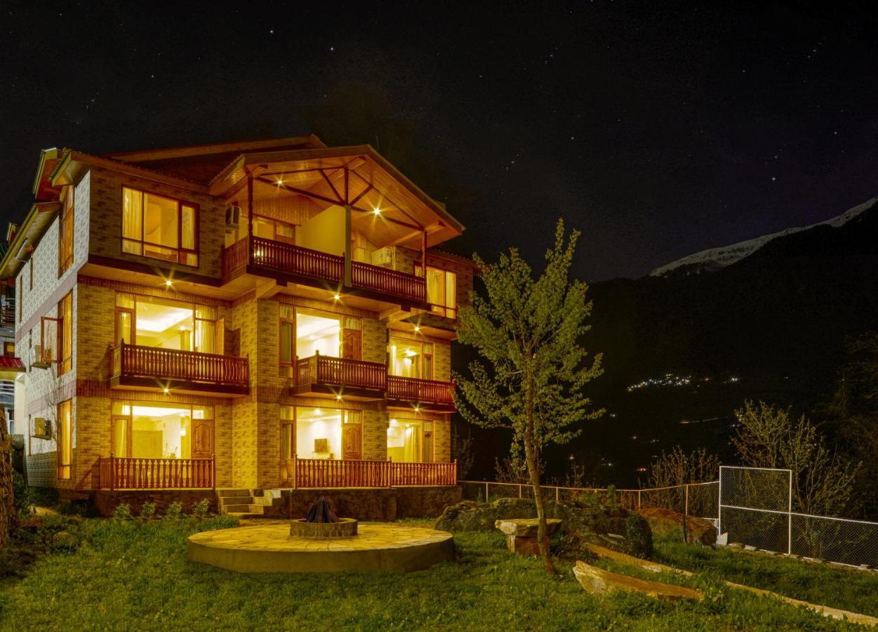 Clarks Inn Suites, Manali - Manali (Himachal Pradesh) — Photos 1